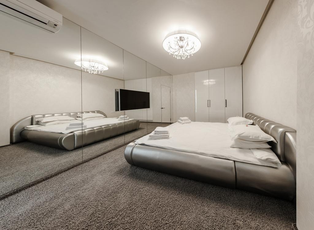Royal Apartment Odessa Esterno foto